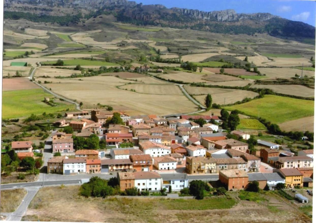 Busto de Bureba El Establo,Casa Rural מראה חיצוני תמונה