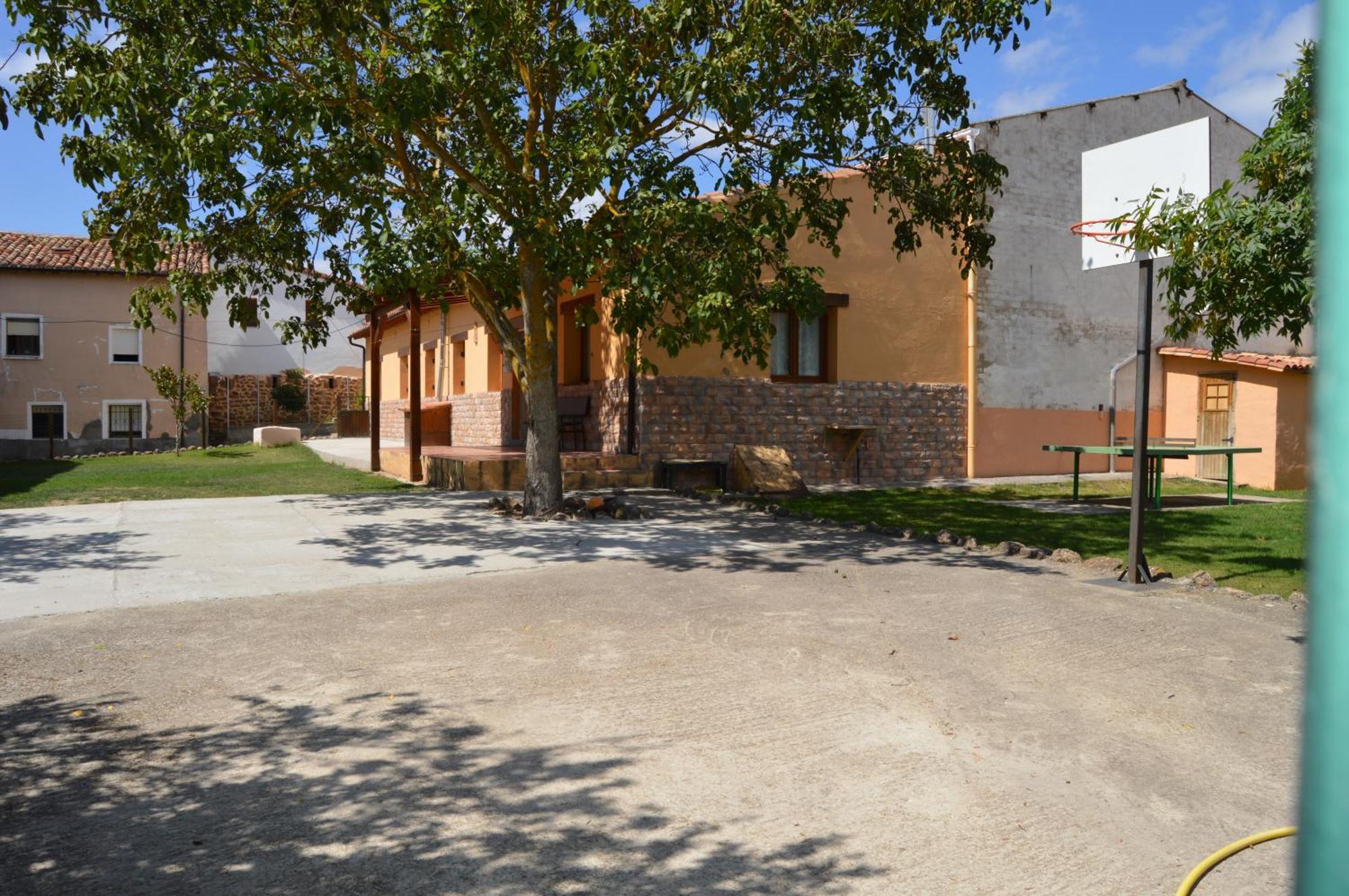 Busto de Bureba El Establo,Casa Rural מראה חיצוני תמונה